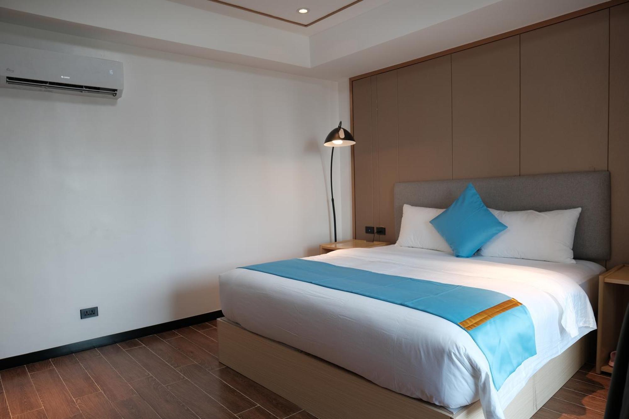 Deluxe Family Suite