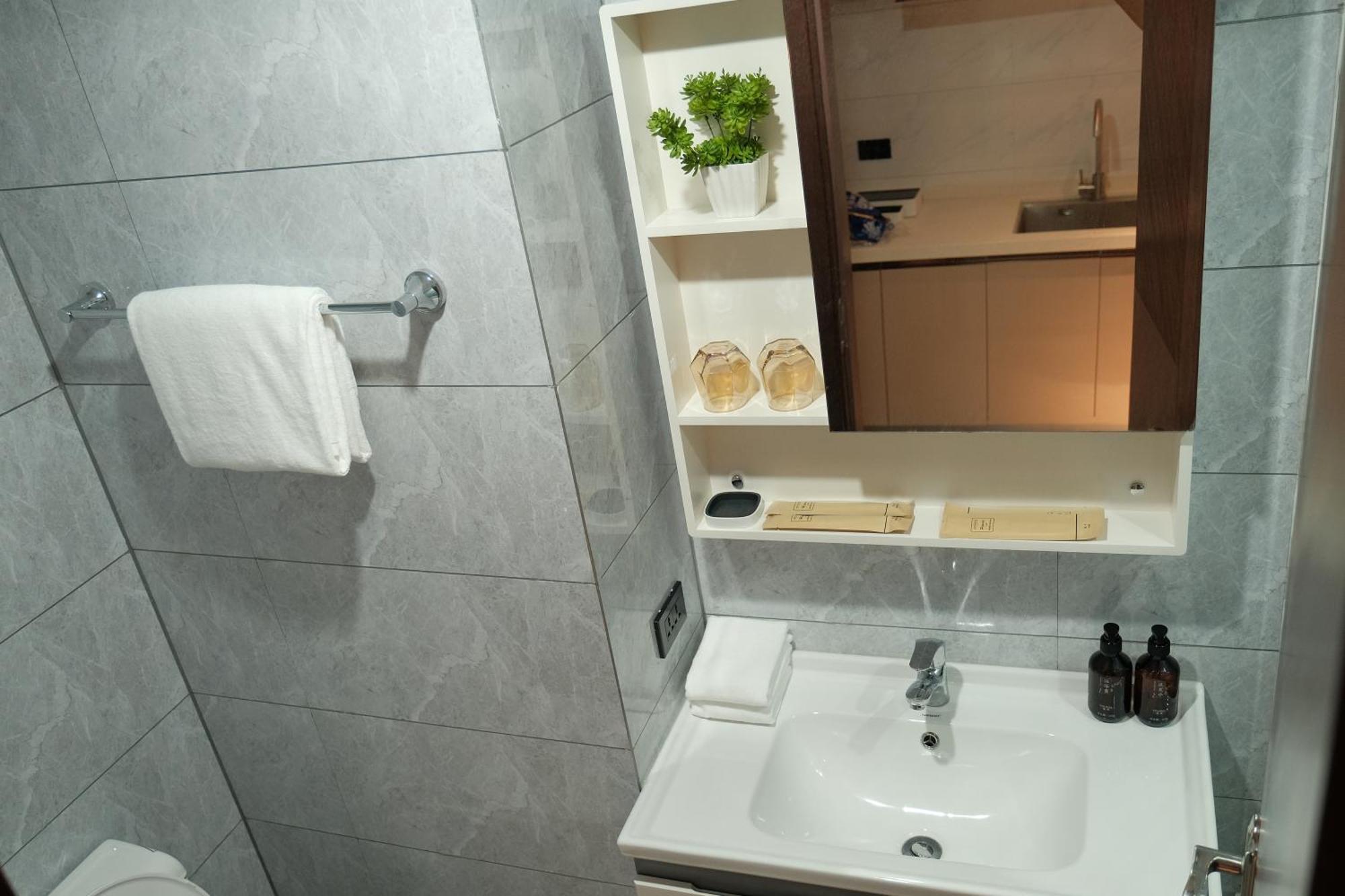 Deluxe Family Suite
