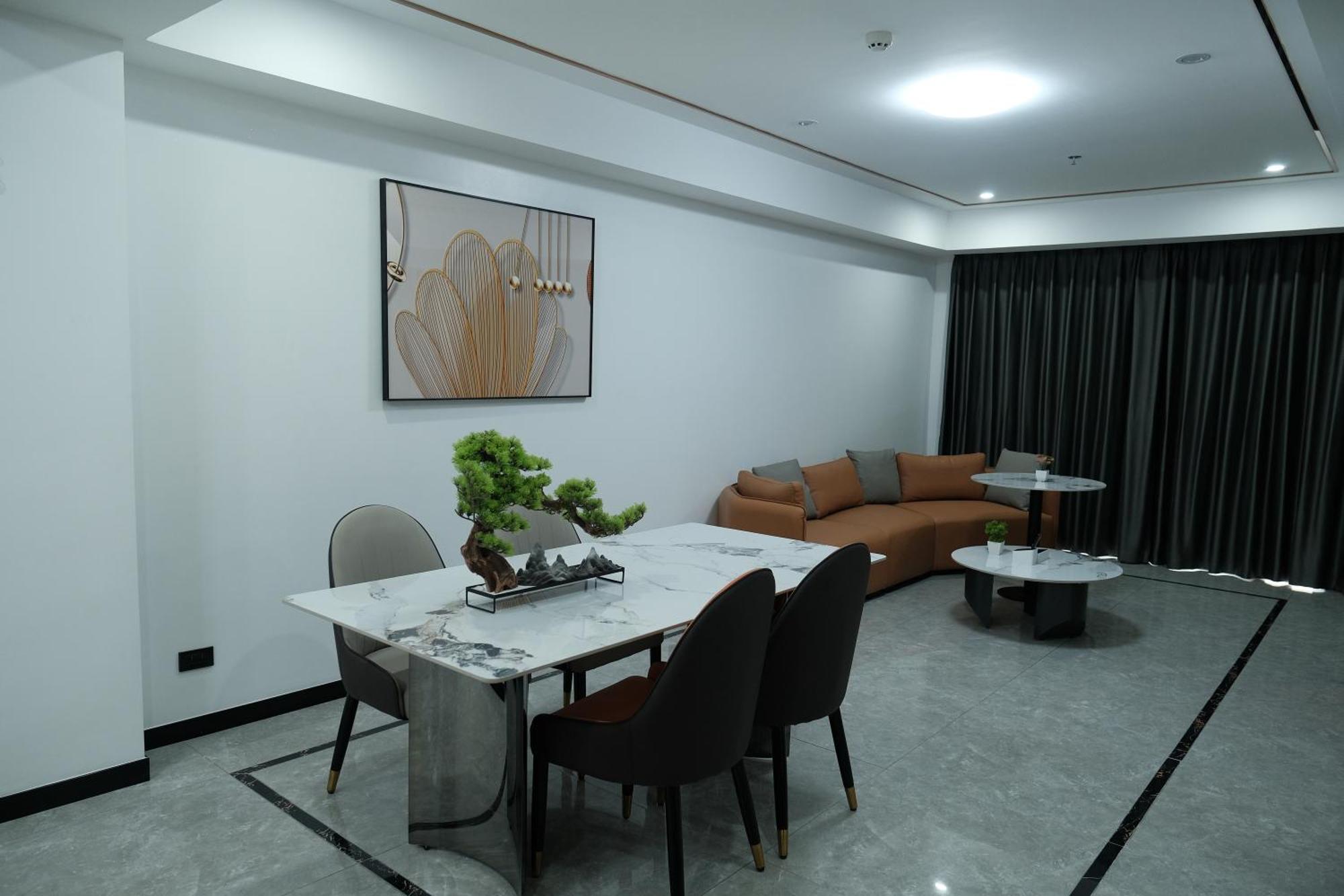 Deluxe Family Suite