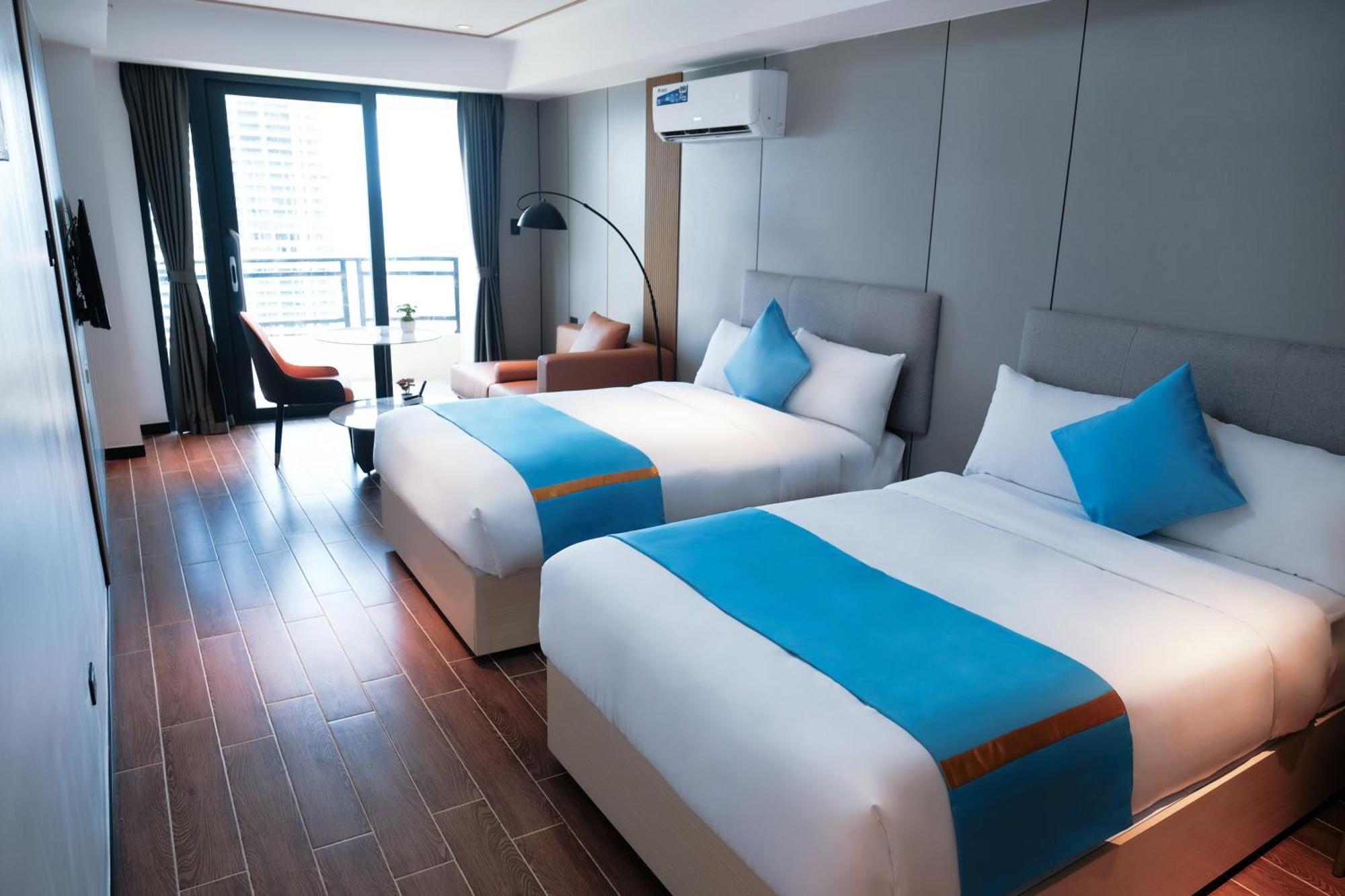 Deluxe Family Suite